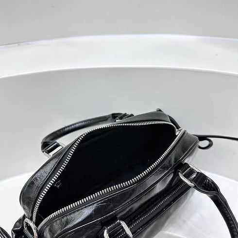 Premium Quality Fashionable Baguette Shoulder Hand Bag